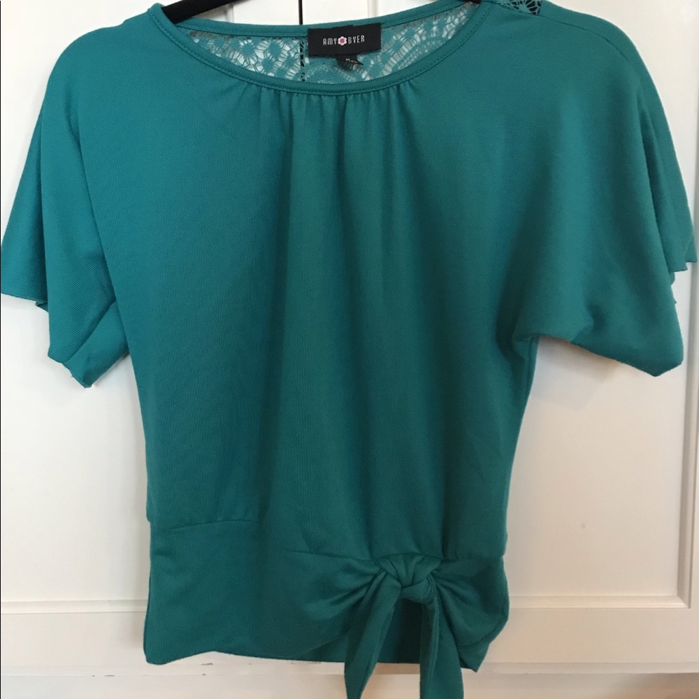 Knot shirt